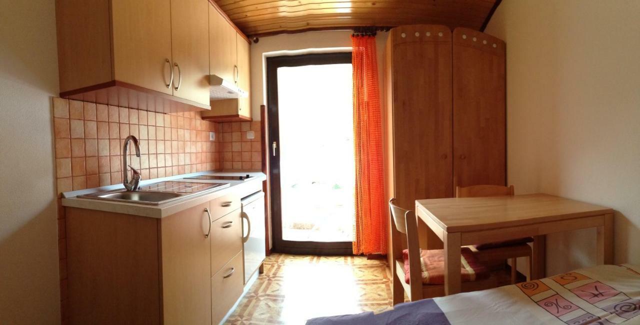 Apartmani Lisac Башка Экстерьер фото